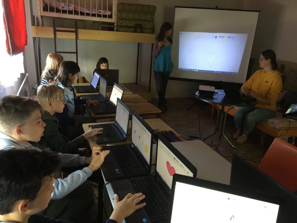POČÍTAČOVÝ A JAZYKOVÝ TÁBOR 14. – 20. 8. 2022